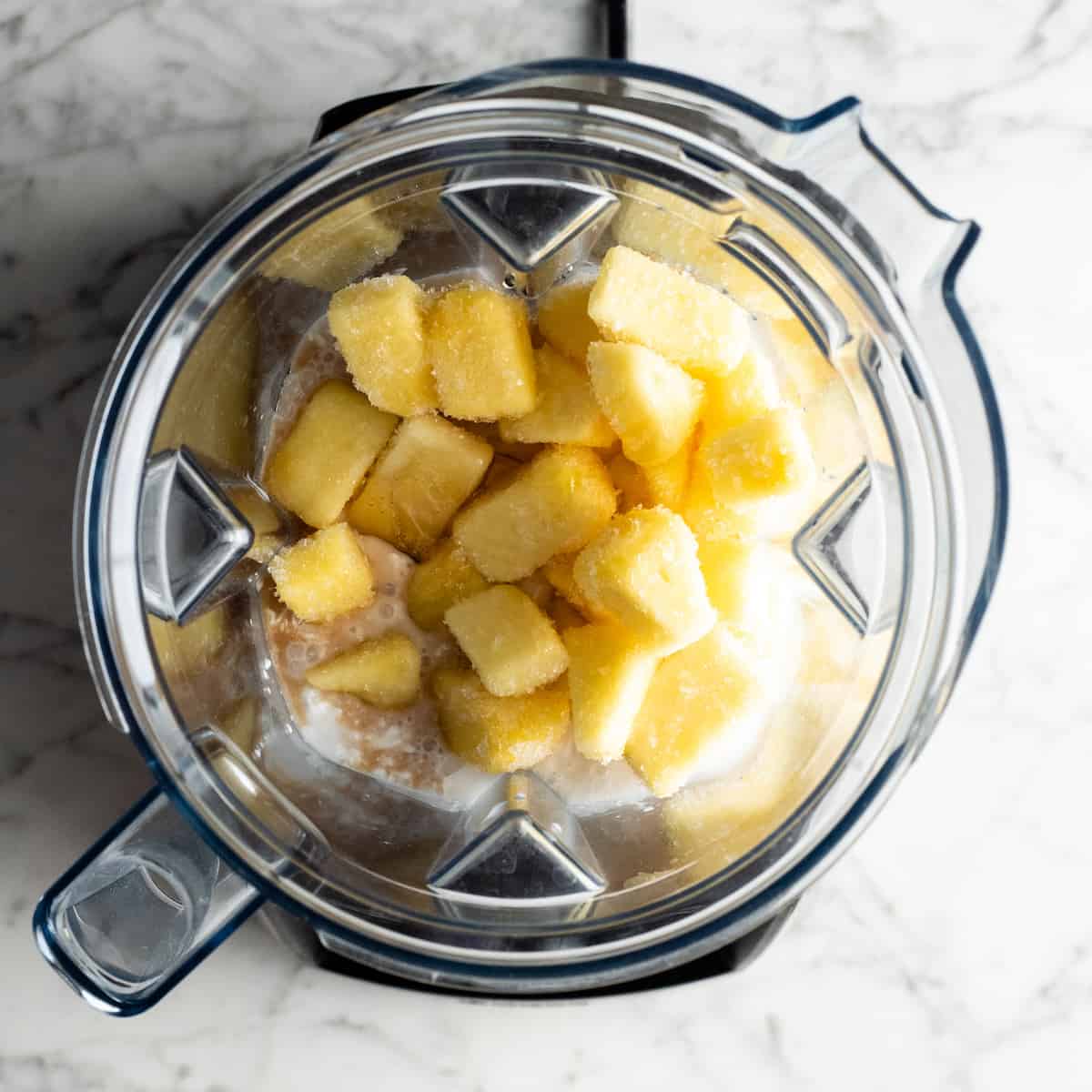how-to-make-a-pineapple-smoothie-1